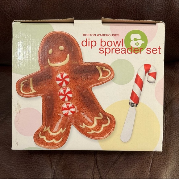 Gingerbread Man Dip Bowl & Peppermint Spreader Set - Picture 10 of 11